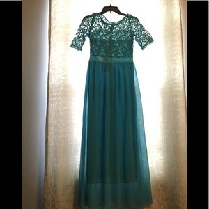 Beautiful blue dress with lace size small!😘👍🏻
